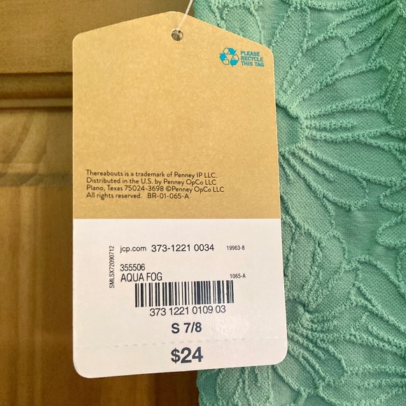 Thereabouts sage green floral patterned little girl’s size 5 T-shirt/top - Picture 4 of 6